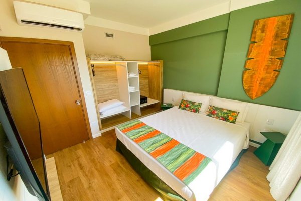 Hot Beach Suites